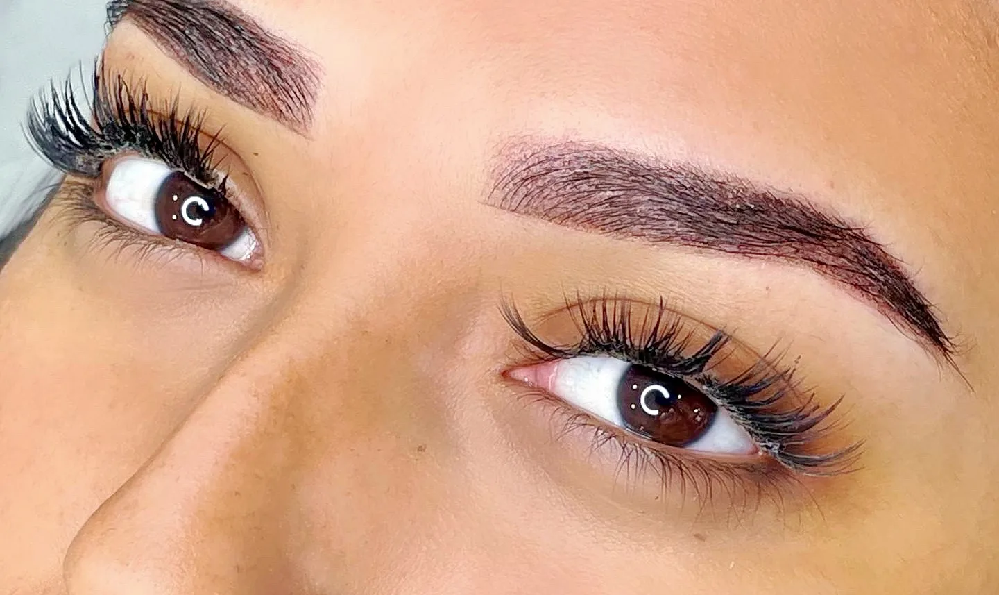 Rehaussement de cils Emmabella Venelles